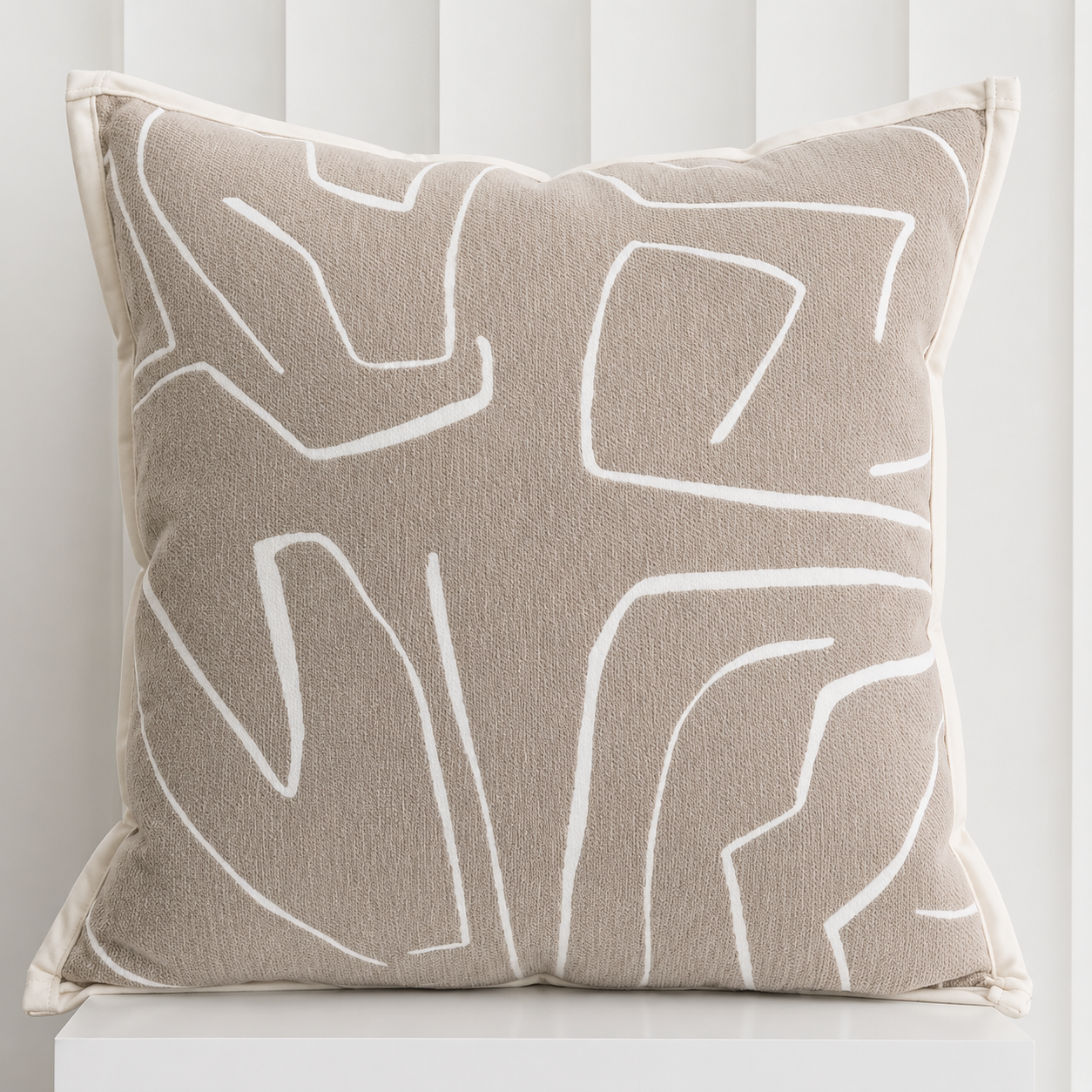 Coussin de lit nordique en coton 45x45 cm – vue d'ensemble en situation