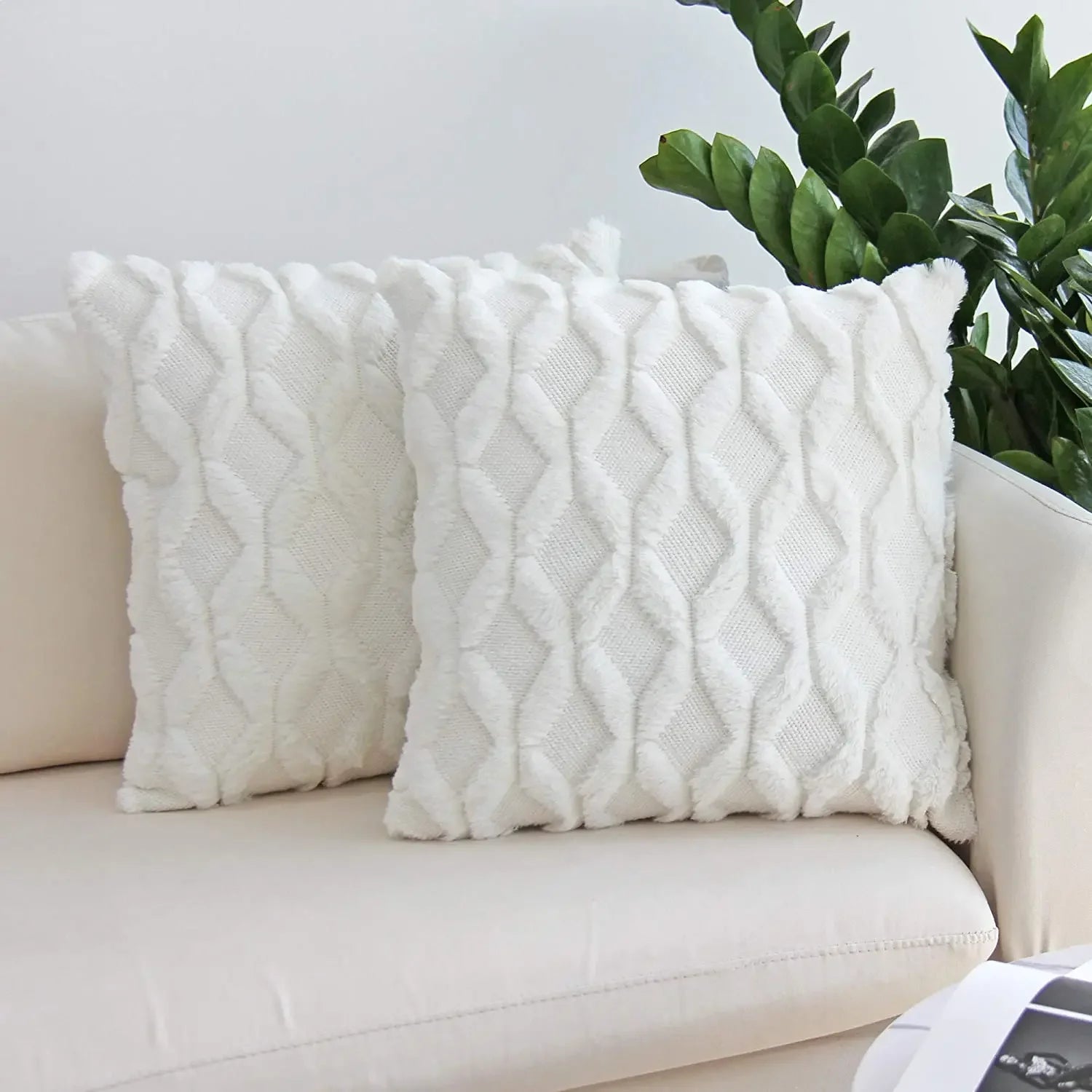 Housse de coussin moelleuse effet peluche 45x45 cm – détail de la matière