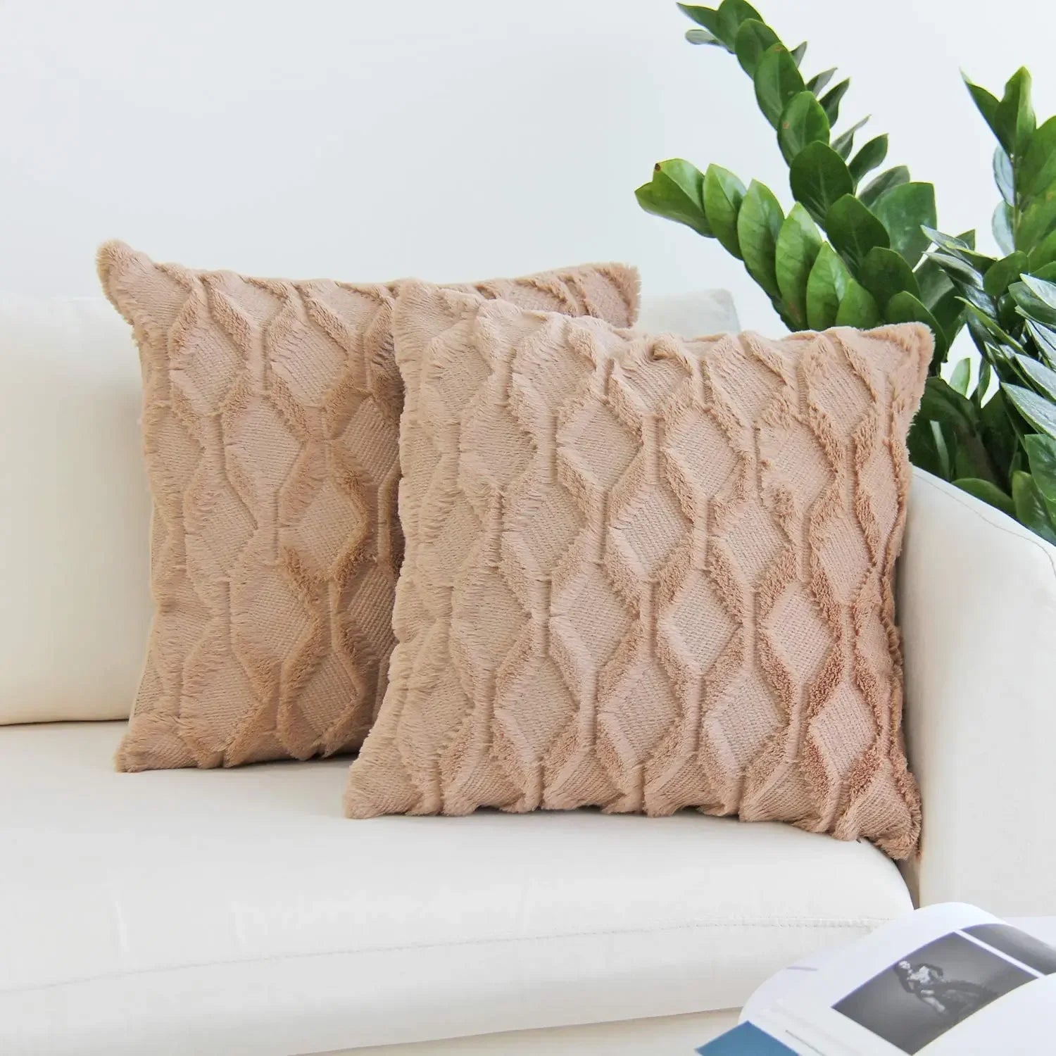 Housse de coussin moelleuse effet peluche 45x45 cm – nuancier des coloris